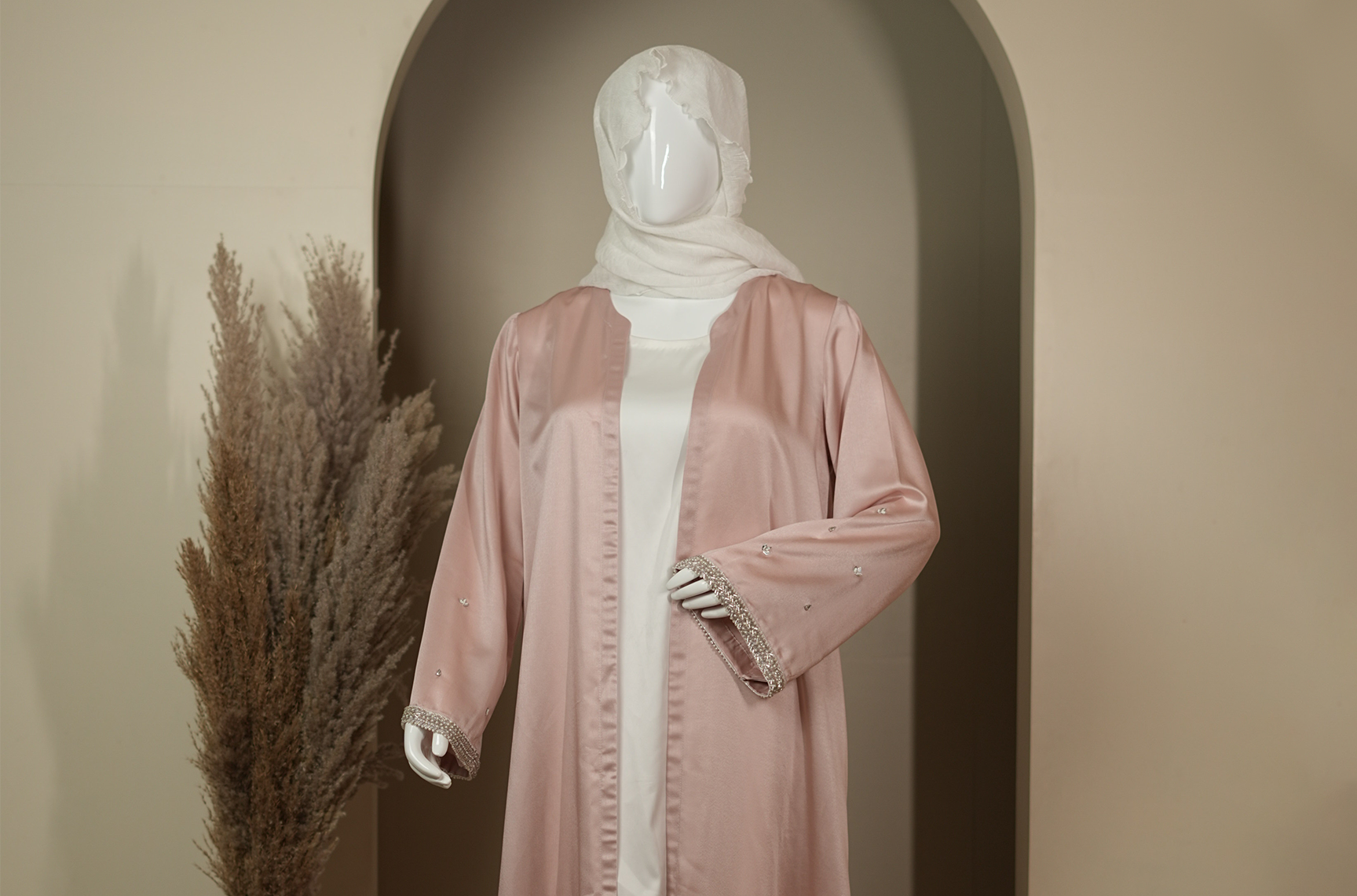 Abaya Essentials: Must-Have Styles for Every Woman’s Wardrobe